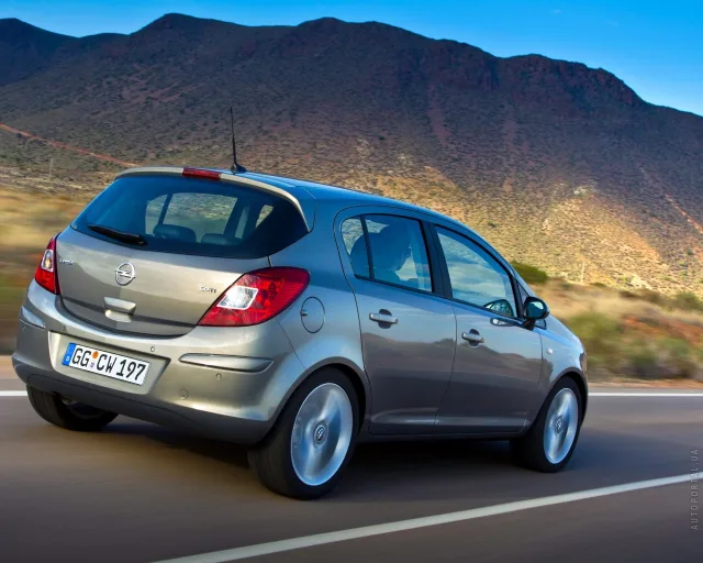 Opel Corsa 2011 hatchback — 19