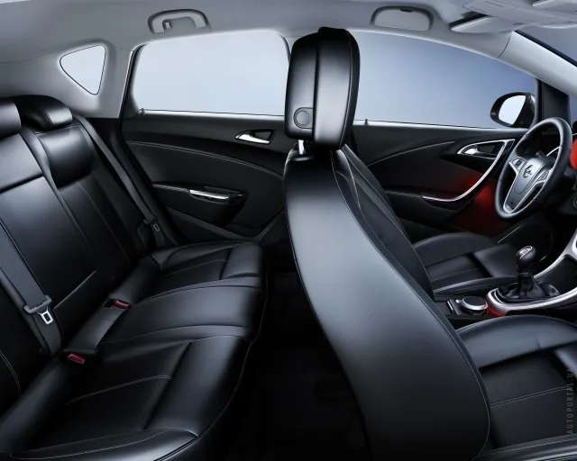 Opel Astra J хетчбек — 7