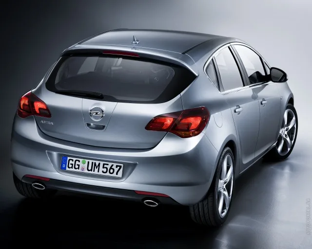 Opel Astra J хетчбек — 15