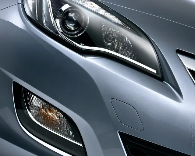 Opel Astra J хетчбек — 25