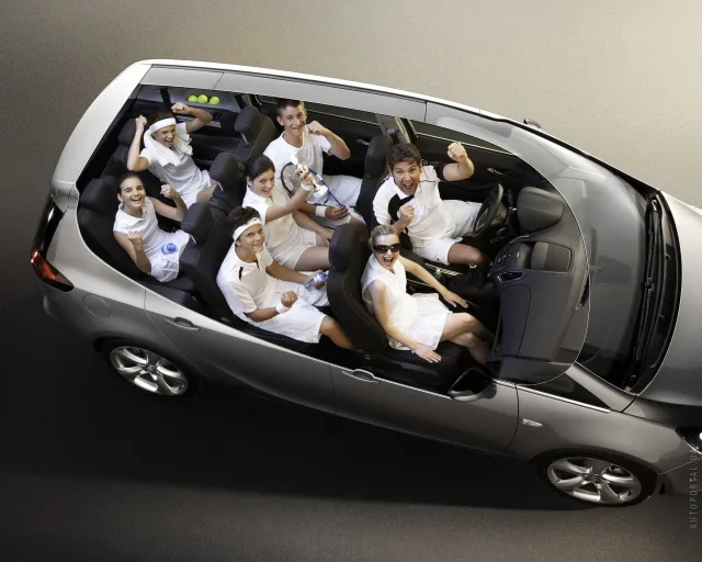 Opel Zafira Tourer мінівен — 7