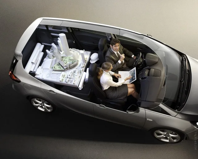 Opel Zafira Tourer мінівен — 10