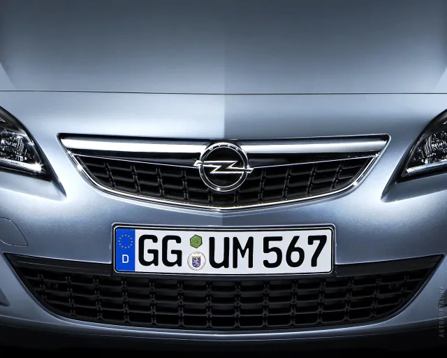 Opel Astra J хетчбек — 24