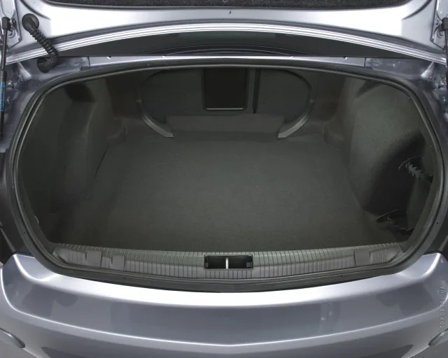 Opel Astra H (Опель Астра) cедан — 10