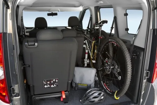 Opel Combo station wagon — 7