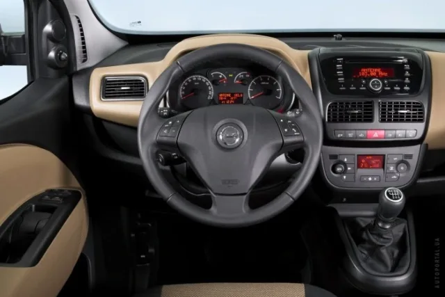Opel Combo station wagon — 5