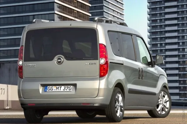 Opel Combo station wagon — 13