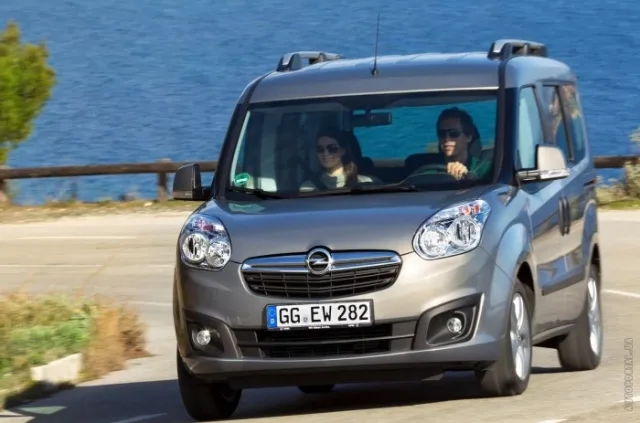 Opel Combo station wagon — 12