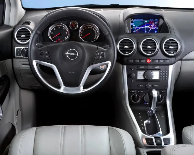 Opel Antara 2.4 MT Base — 5