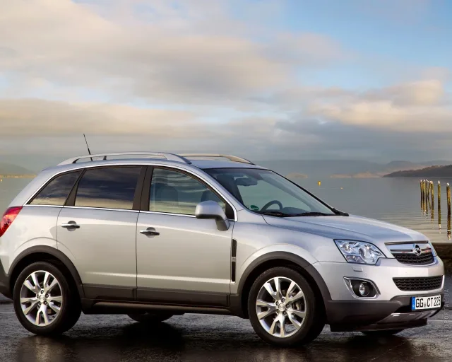 Opel Antara 2.4 MT Base — 18