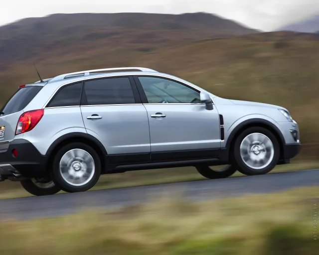 Opel Antara 2.4 MT Base — 22