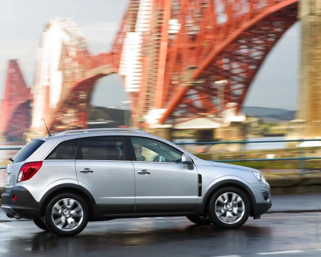Opel Antara 2.4 MT Base — 25