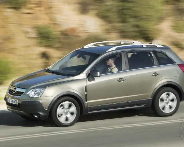 Opel Antara 2.0D AT Enjoy — 17