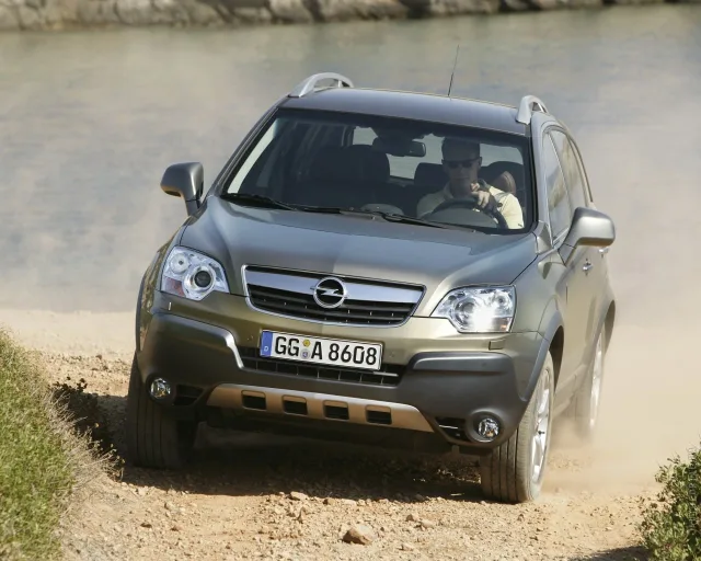 Opel Antara 2.0D AT Enjoy — 16