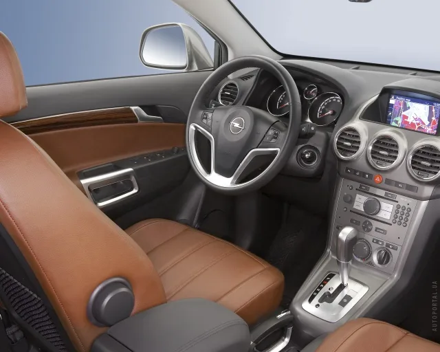 Opel Antara 2.0D AT Enjoy — 3