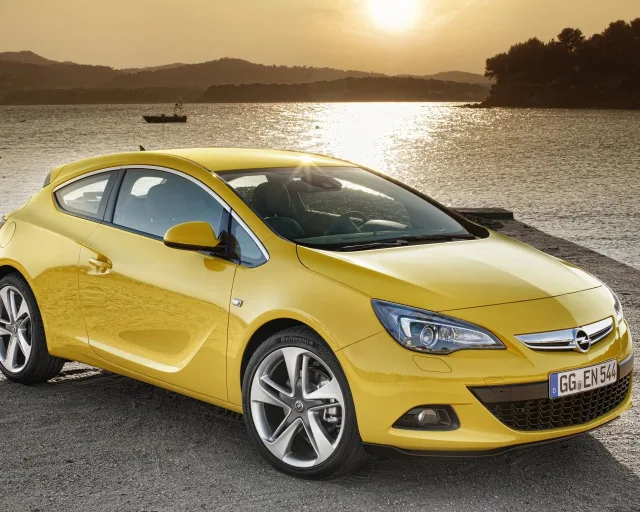 Opel Astra J GTC хетчбек — 19