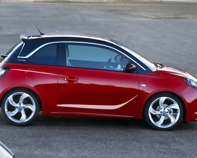 Opel Adam 1.2 MT Essentia — 14