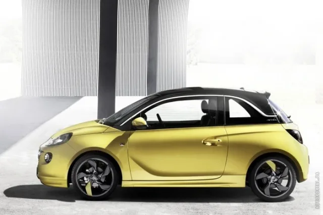Opel Adam 1.2 MT Essentia — 9