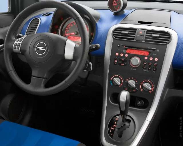 Opel 1.0 MT Edition — 3