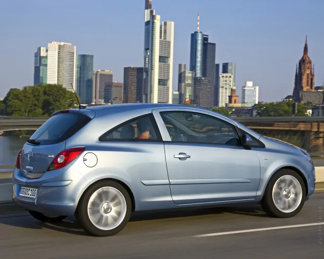 Opel Corsa 1.2 AT Essentia — 24