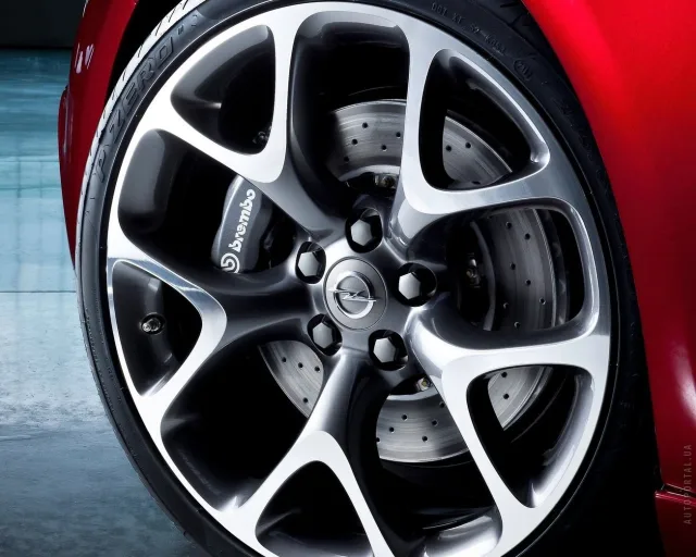 Opel Astra OPC хетчбек — 14