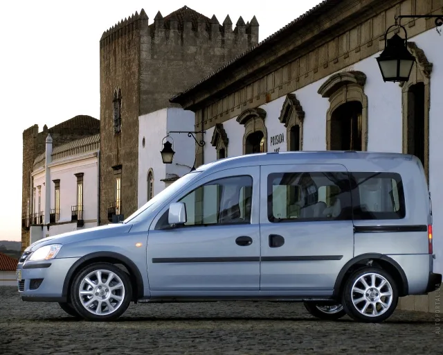 Opel Combo 2001 універсал — 25