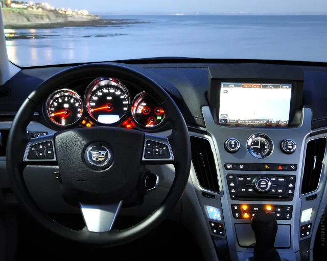 Cadillac CTS седан — 4