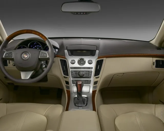 Cadillac CTS седан — 2
