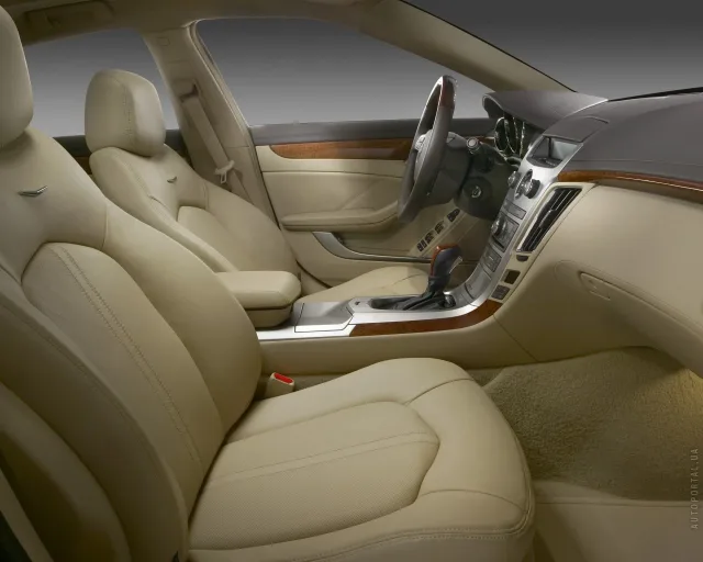 Cadillac CTS седан — 13