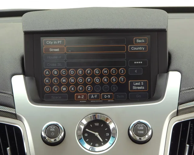 Cadillac CTS седан — 24