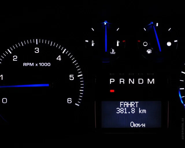 Cadillac Escalade 2006 позашляховик — 16