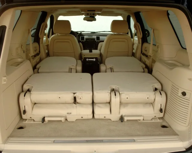 Cadillac Escalade 2006 позашляховик — 2