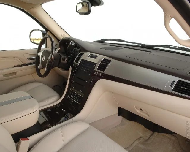 Cadillac Escalade 2006 позашляховик — 12