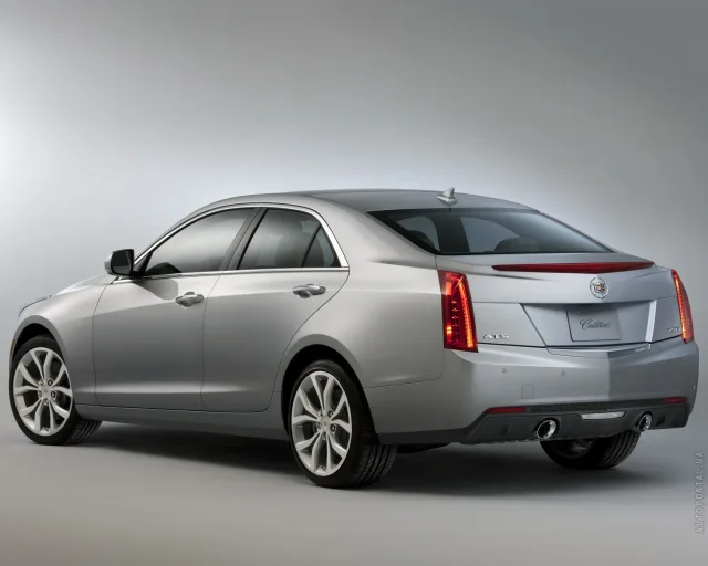 Cadillac ATS 2.0L MT — 8