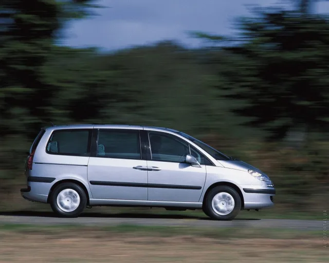 Peugeot 807 2.0D MT SR — 11