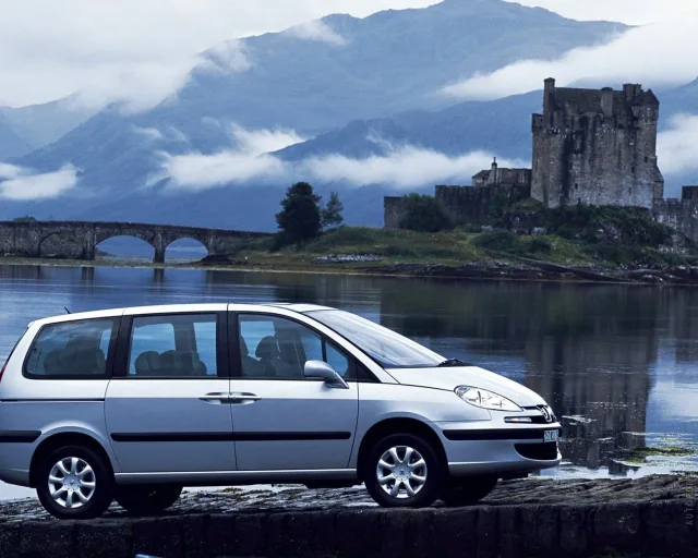 Peugeot 807 2.0D MT SR — 16