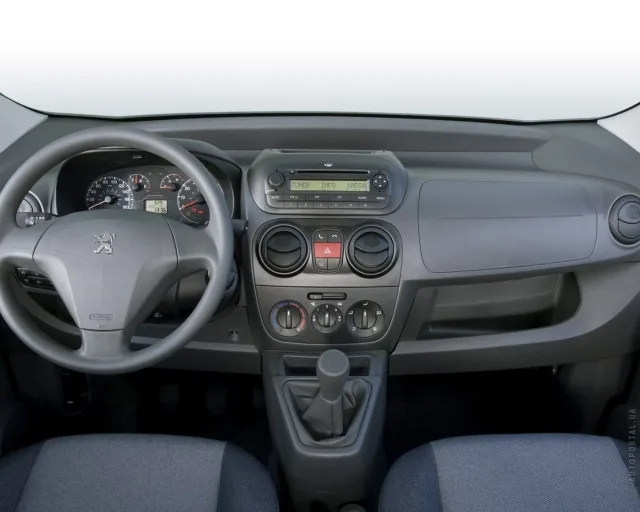 Peugeot Bipper Tepee 1.4D AT Combispace — 8