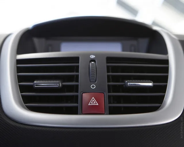 Peugeot 206 1.4 MT — 2