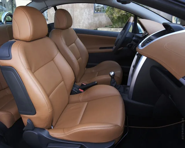 Peugeot 207 CC 1.6 AT Premium — 6