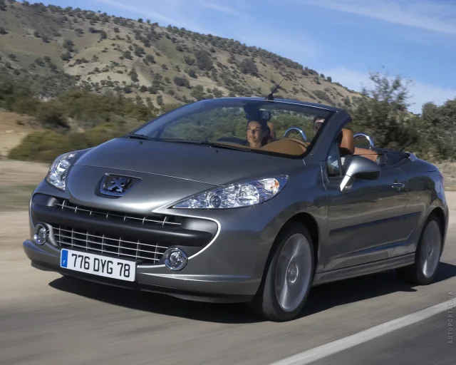 Peugeot 207 CC 1.6 AT Premium — 15