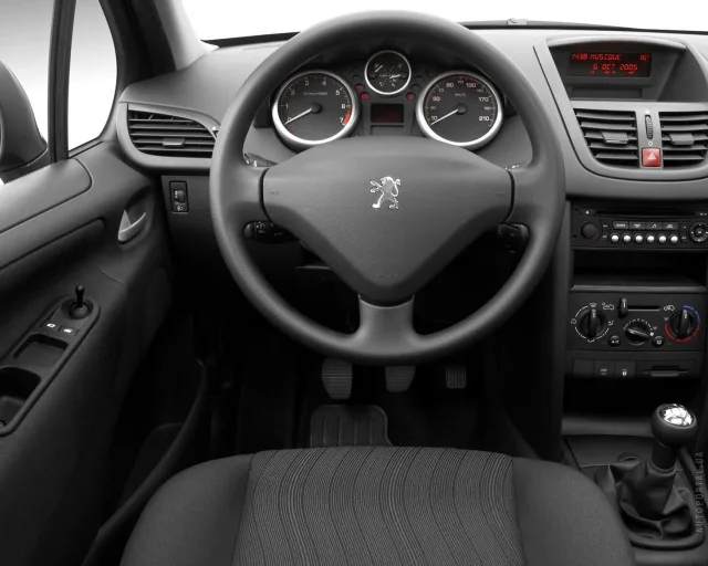 Peugeot 207 1.4 MT Active — 2
