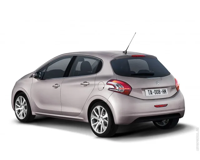 Peugeot 208 5d (Пежо 208) 5-ти дверный хэтчбек — 6