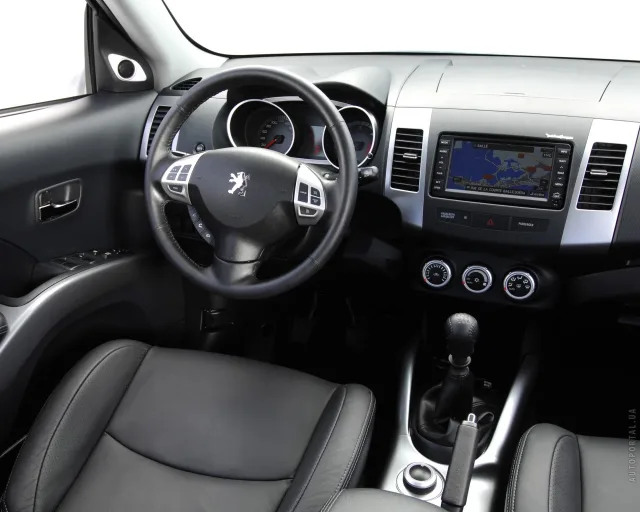 Peugeot 4007 кросовер — 4