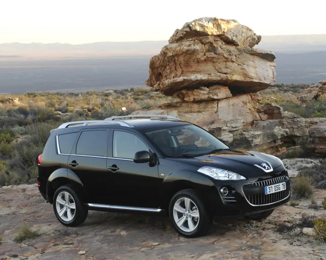 Peugeot 4007 кросовер — 22