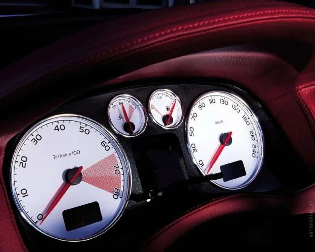 Peugeot 307 cc 2.0 AT — 4