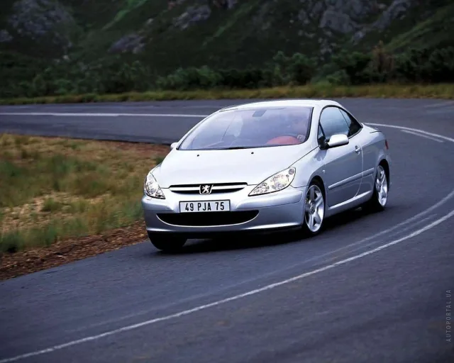 Peugeot 307 cc 2.0 AT — 8