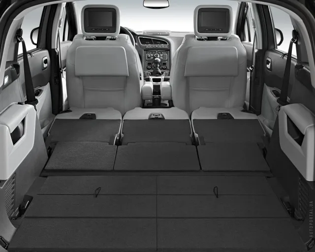 Peugeot 5008 1.6 MT — 6