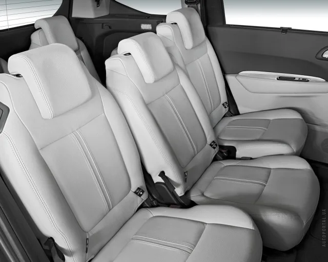Peugeot 5008 1.6 MT — 20