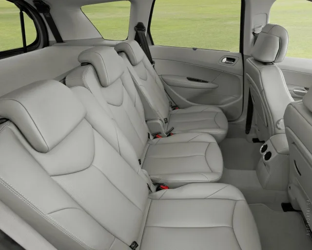 Peugeot 308 SW 2007 (Пежо 308) универсал — 19