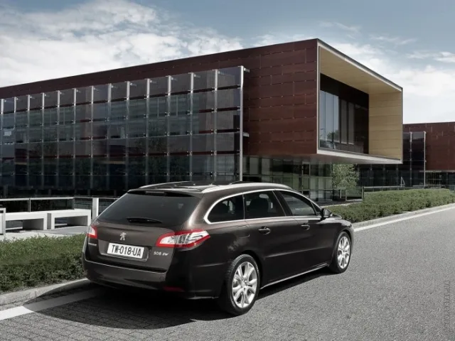 Peugeot 508 SW 2010 (Пежо 508) универсал — 7